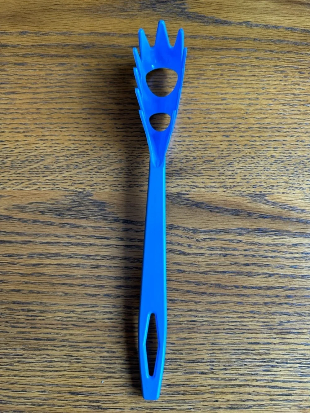 Vintage Tailor Made Country Blue Plastic Spaghetti Fork/Server